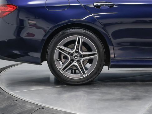 Used 2023 Mercedes-Benz E 350 4MATIC Sedan image 14