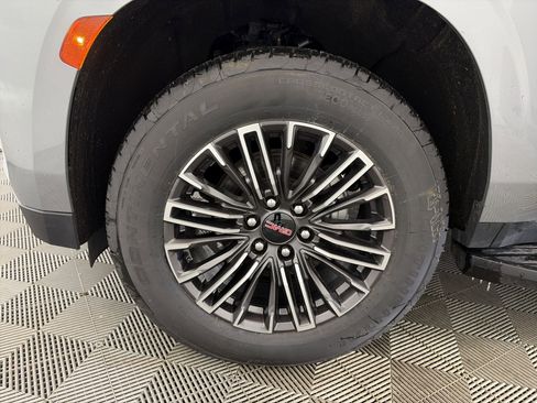 Certified 2023 GMC Yukon SLE w/ LPO, Floor Liner Package image 14