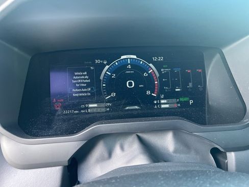 Used 2024 Toyota Sequoia Platinum image 8