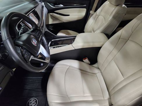 Used 2024 Buick Enclave Essence w/ Sport Touring Edition image 31