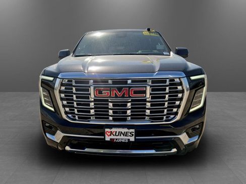 New 2026 GMC Yukon XL Denali w/ Sun & Power Step Package image 4
