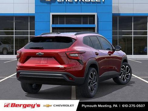 New 2026 Chevrolet Trax RS w/ Sunroof Package image 5