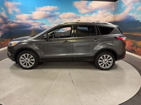 Used 2018 Ford Escape Titanium AWD/4WD image 5