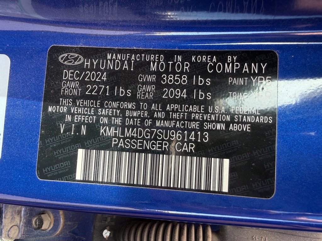 Certified 2025 Hyundai Elantra Sport FWD image 32
