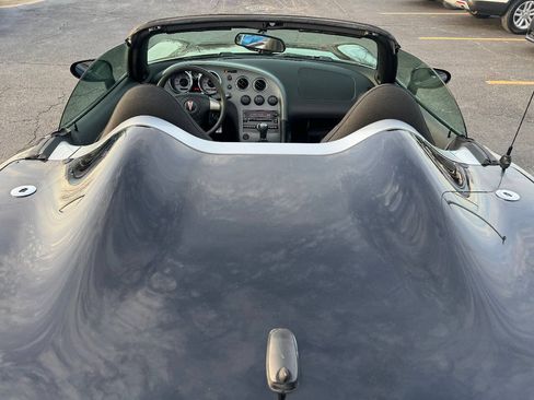 Used 2009 Pontiac Solstice Convertible w/ Preferred Package RWD image 19