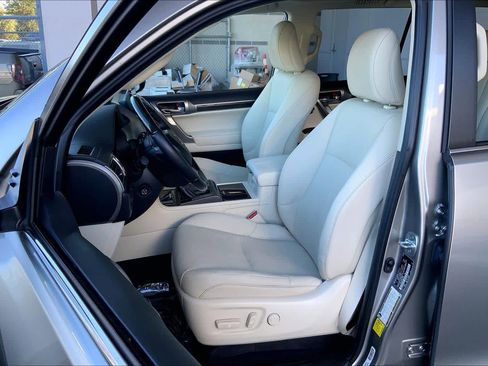 Used 2023 Lexus GX 460 Premium image 7