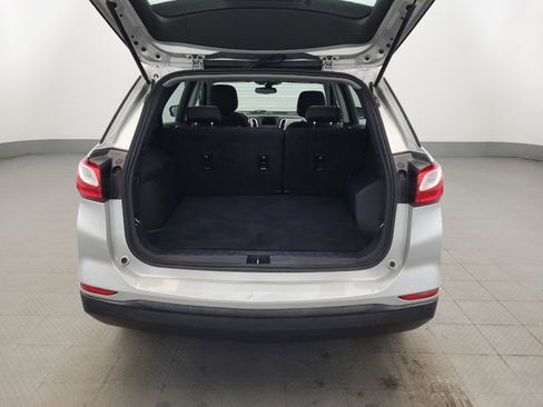 Used 2019 Chevrolet Equinox LS FWD image 29