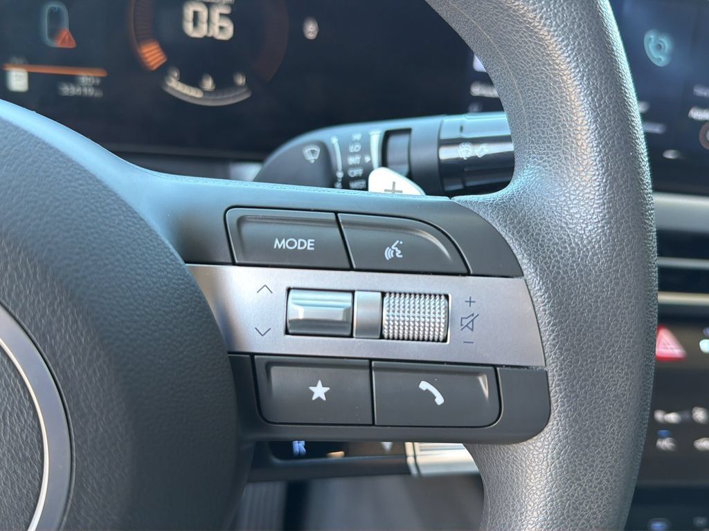 Used 2025 Hyundai Sonata SEL FWD image 19