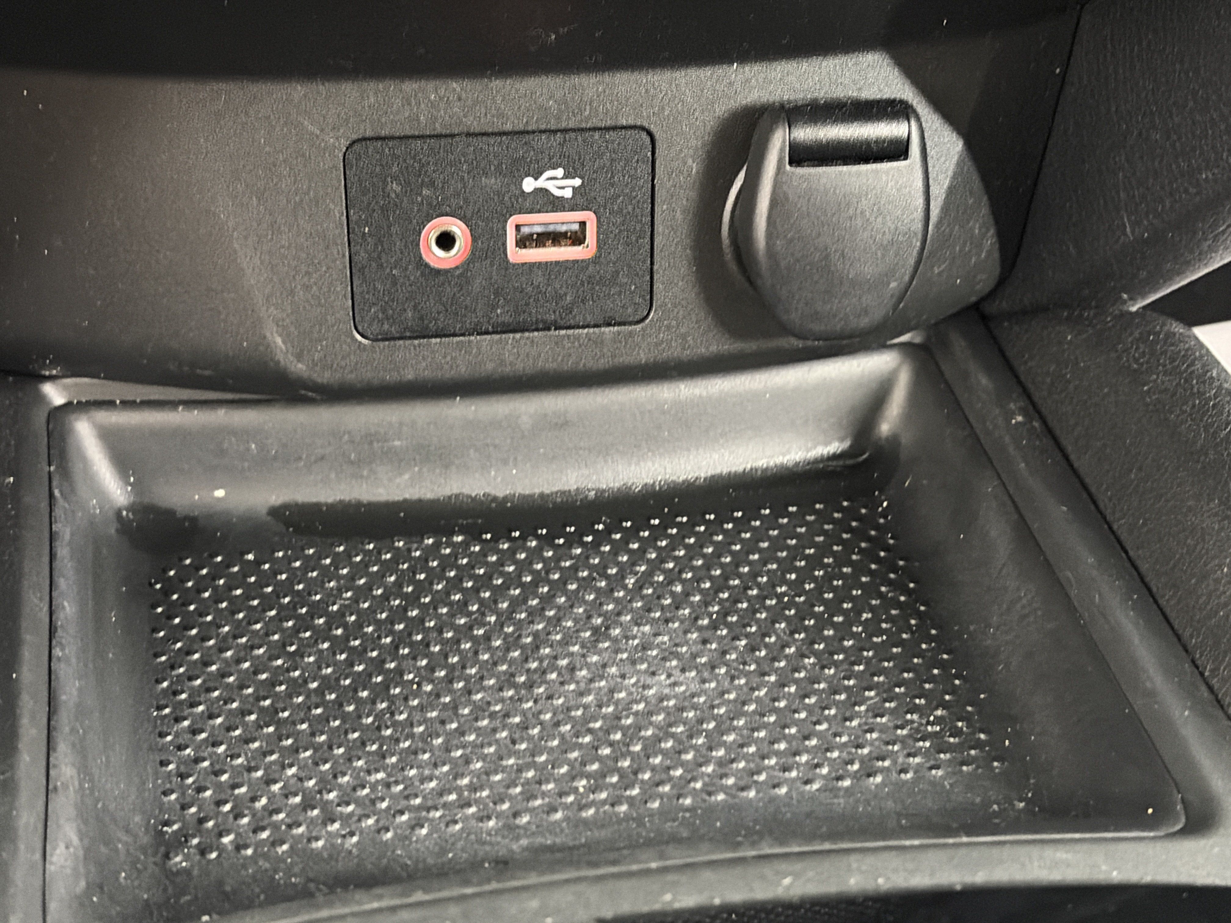Used 2019 Nissan Rogue SV FWD image 21