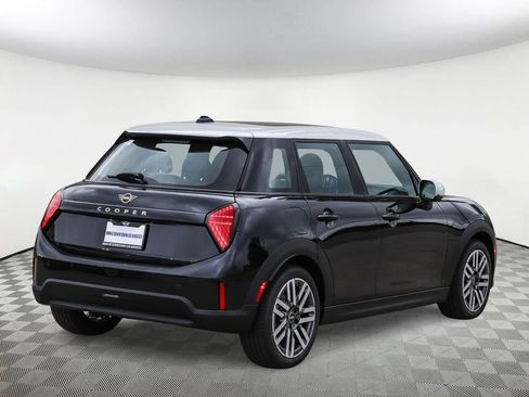 New 2026 MINI Cooper 4-Door Hardtop image 5