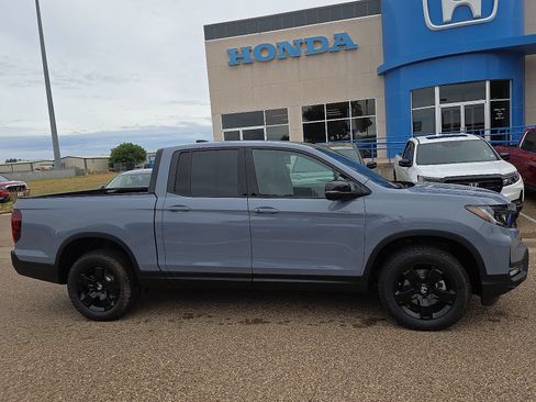 New 2026 Honda Ridgeline Black Edition image 5