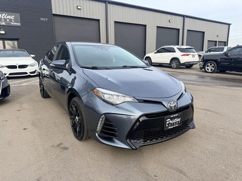 Used 2019 Toyota Corolla SE image 3