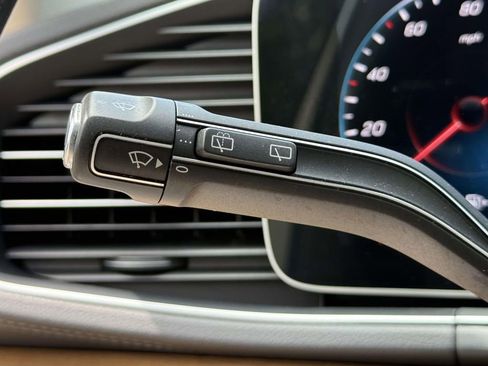 Used 2020 Mercedes-Benz GLE 350 4MATIC image 25