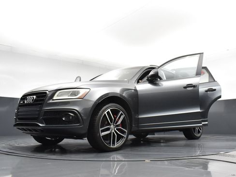 Used 2017 Audi SQ5 Premium Plus AWD/4WD image 33