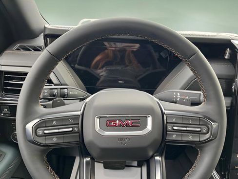 New 2026 GMC Yukon AT4 w/ LPO, Floor Liner Package image 15