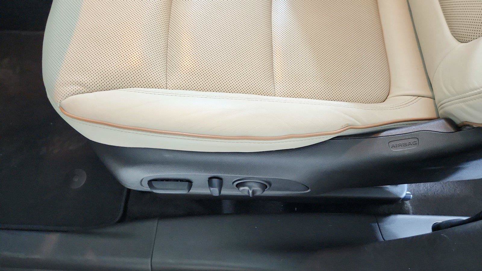 Used 2025 Buick Encore GX Avenir w/ Avenir Technology Package AWD/4WD image 19