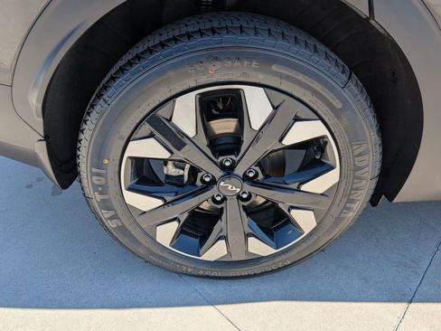 Certified 2023 Kia Sportage X-Line AWD/4WD image 12