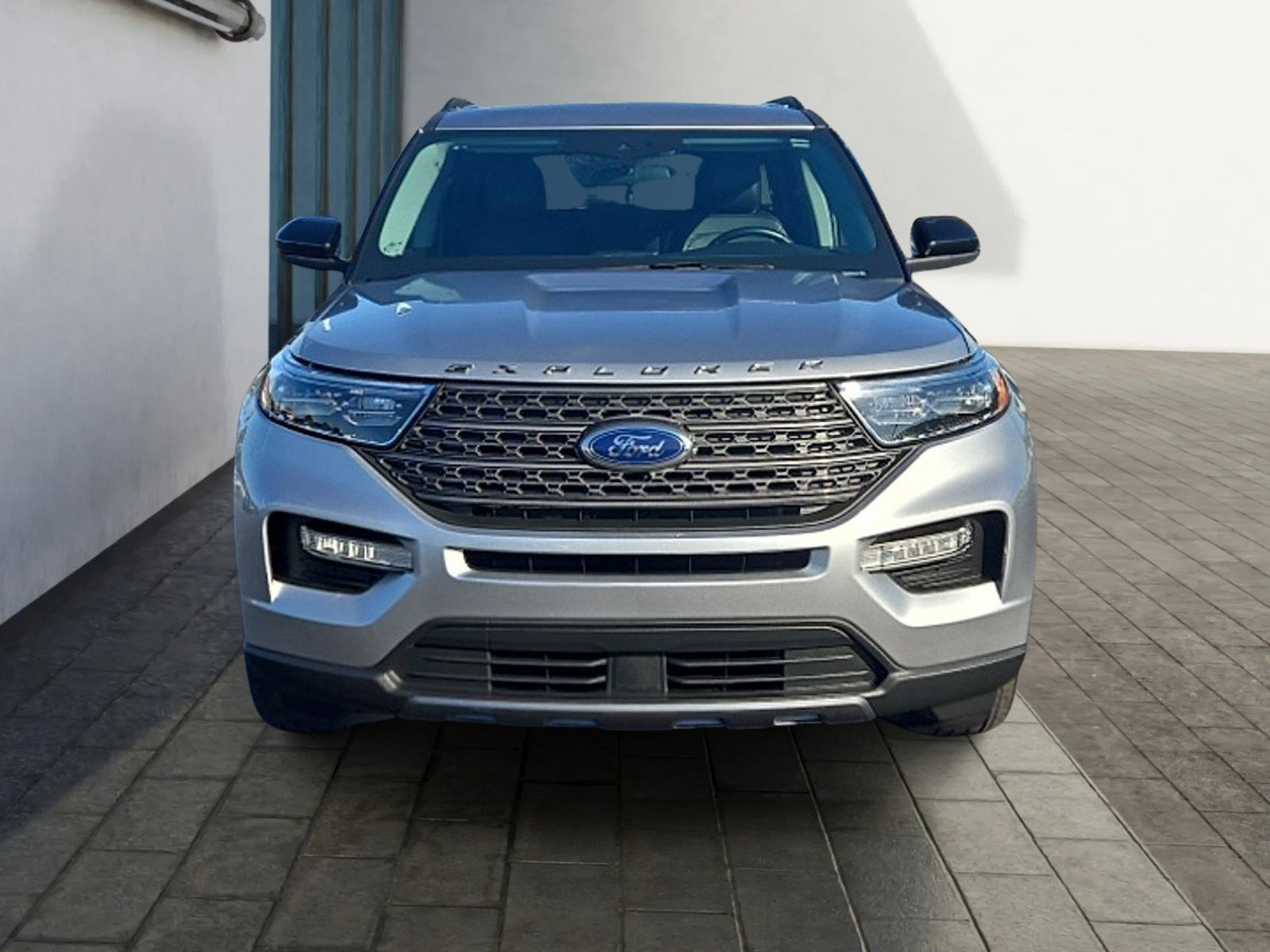 Certified 2023 Ford Explorer XLT w/ Equipment Group 202A AWD/4WD image 8