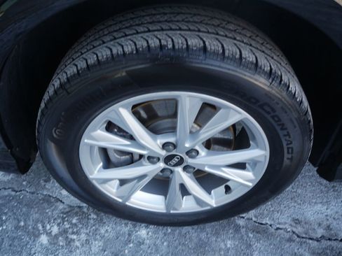 Certified 2021 Audi Q3 2.0T Premium Plus image 12