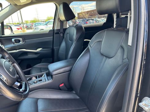 Used 2024 Kia Sorento S AWD/4WD image 37
