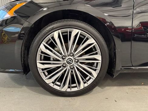 Certified 2023 Nissan Altima 2.5 SL AWD/4WD image 32