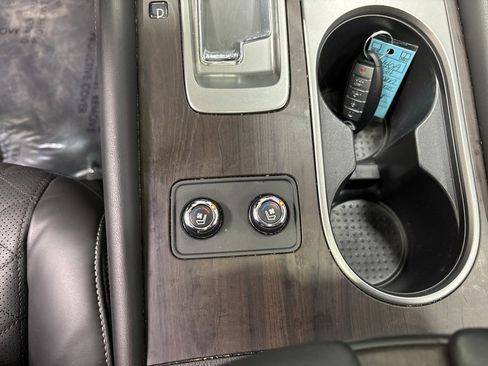 Used 2024 Nissan Murano Platinum w/ Cargo Package image 21