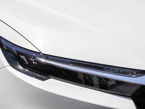 Used 2024 Honda CR-V EX image 5