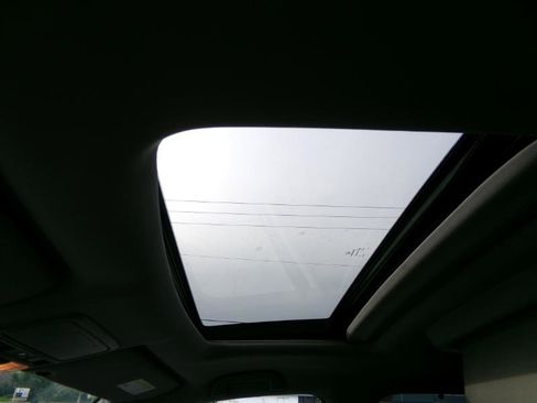 Used 2022 Honda Pilot Touring image 32