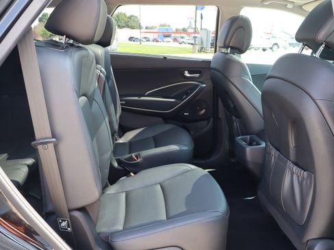 Used 2018 Hyundai Santa Fe Limited FWD image 13