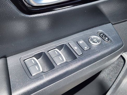 Used 2023 Honda CR-V EX-L image 16