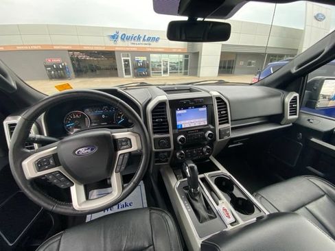 Used 2019 Ford F150 Lariat w/ Equipment Group 502A Luxury AWD/4WD image 19