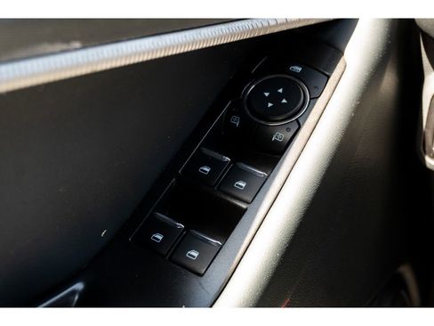 Used 2025 Ford Explorer ST-Line w/ ST-Line Street Pack image 29