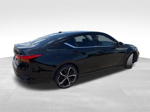 Certified 2024 Nissan Altima 2.5 SR FWD image 8