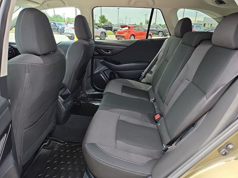 Used 2020 Subaru Outback Premium AWD/4WD image 10