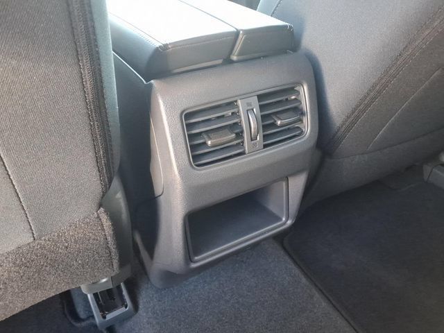 Used 2026 Nissan Rogue S FWD image 10