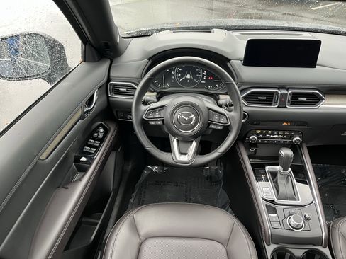 Used 2025 MAZDA CX-5 Signature image 13