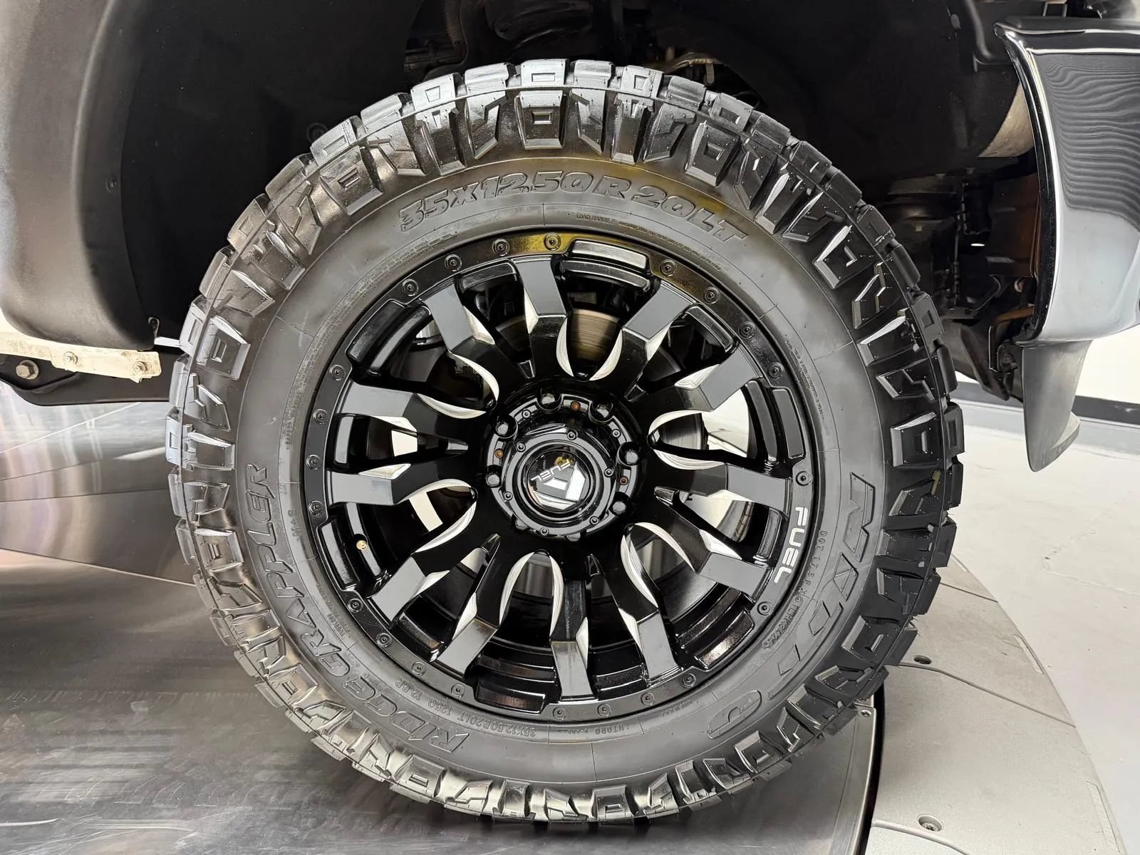 Used 2014 Ford F250 Lariat w/ Lariat Ultimate Package AWD/4WD image 9