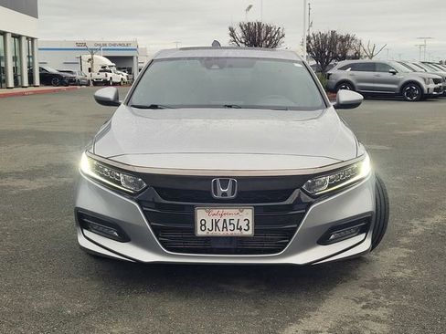 Used 2019 Honda Accord Sport image 2