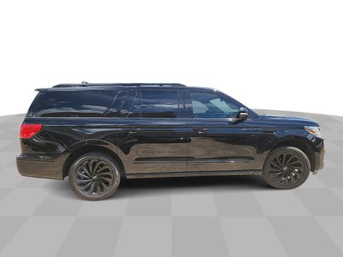 Used 2020 Lincoln Navigator L Reserve w/ Equipment Group 208A Reserve AWD/4WD image 9