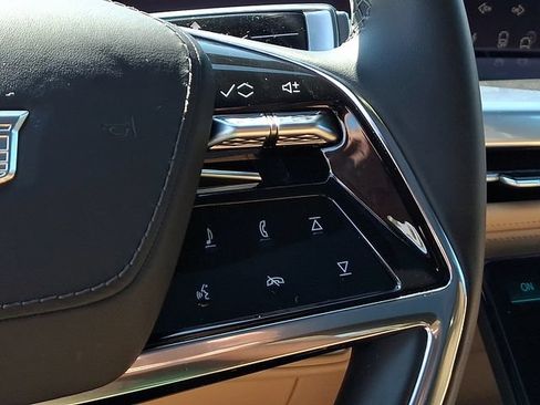 Certified 2025 Cadillac Escalade IQ Luxury 2 AWD/4WD image 22