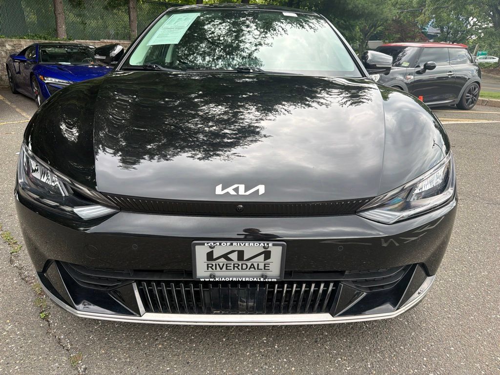 Used 2023 Kia EV6 Wind w/ Wind Technology Package AWD/4WD image 10