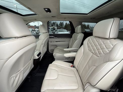 Certified 2021 Hyundai Palisade Calligraphy w/ Winter Package image 16
