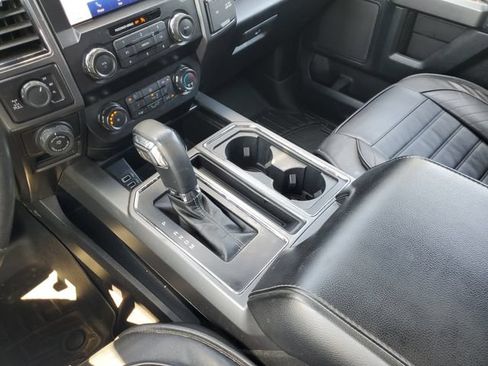 Used 2020 Ford F150 XLT w/ Equipment Group 302A Luxury AWD/4WD image 29
