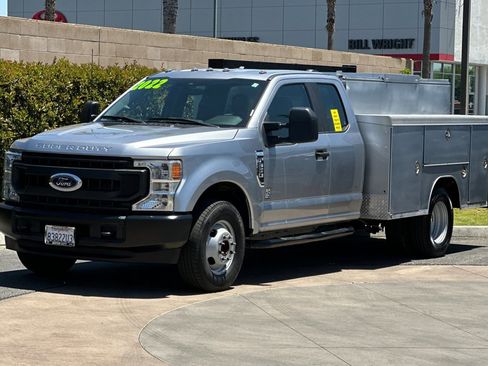 Used 2022 Ford F350 XL w/ Trailer Tow Package image 8