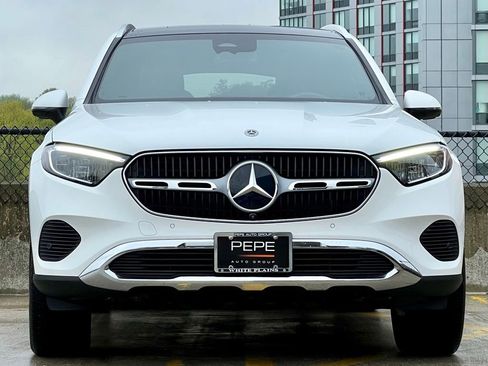 Certified 2023 Mercedes-Benz GLC 300 4MATIC image 3