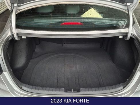 Used 2023 Kia Forte GT-Line w/ GT-Line Premium Package FWD image 7