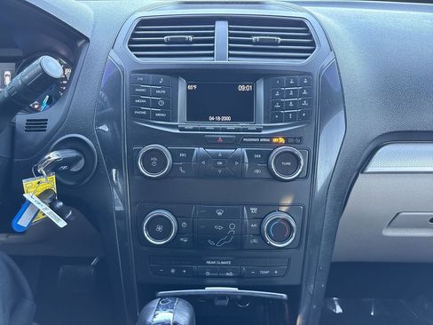 Used 2018 Ford Explorer FWD image 21