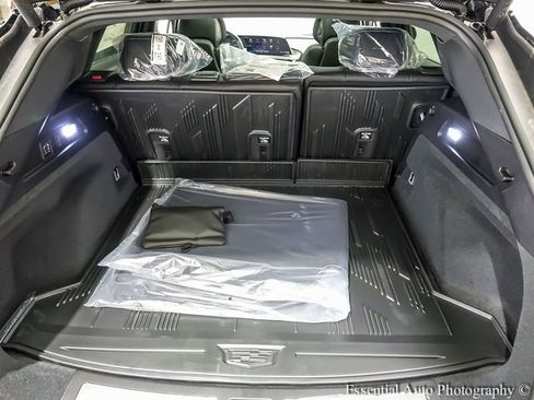 New 2025 Cadillac Lyriq Sport image 18