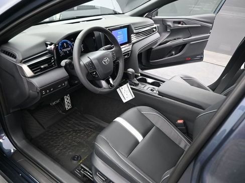 New 2026 Toyota Camry SE w/ Convenience Package image 4