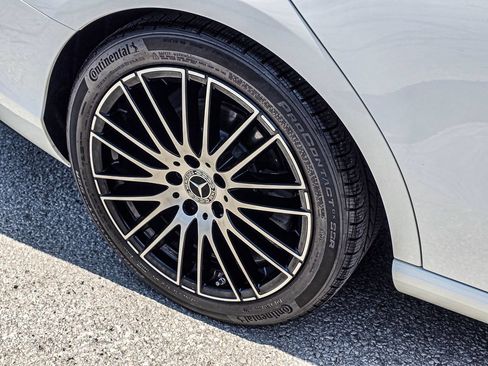 Used 2023 Mercedes-Benz C 300 4MATIC Sedan image 8